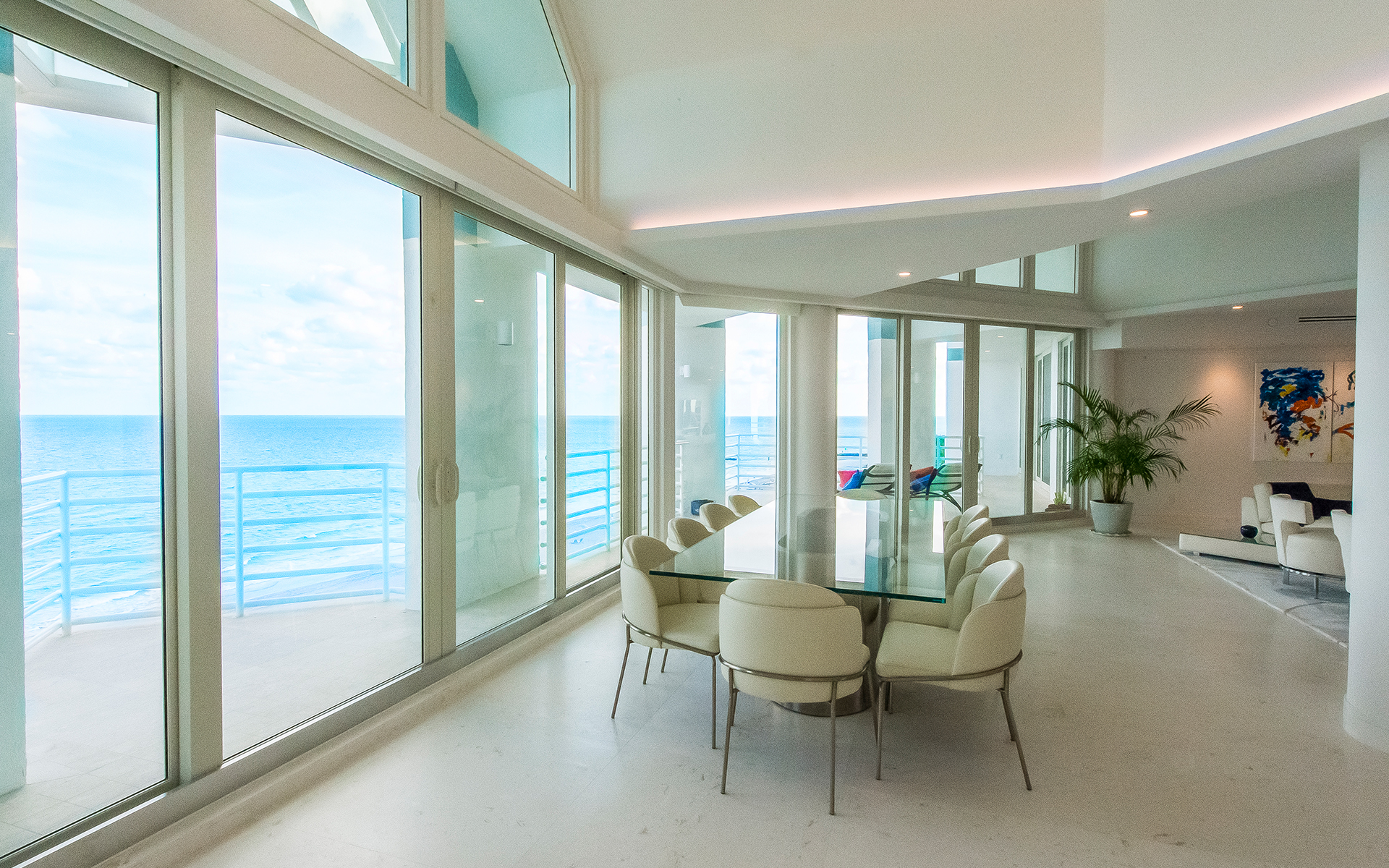 Presidential Place Penthouse 6 – Luxury Oceanfront Penthouse